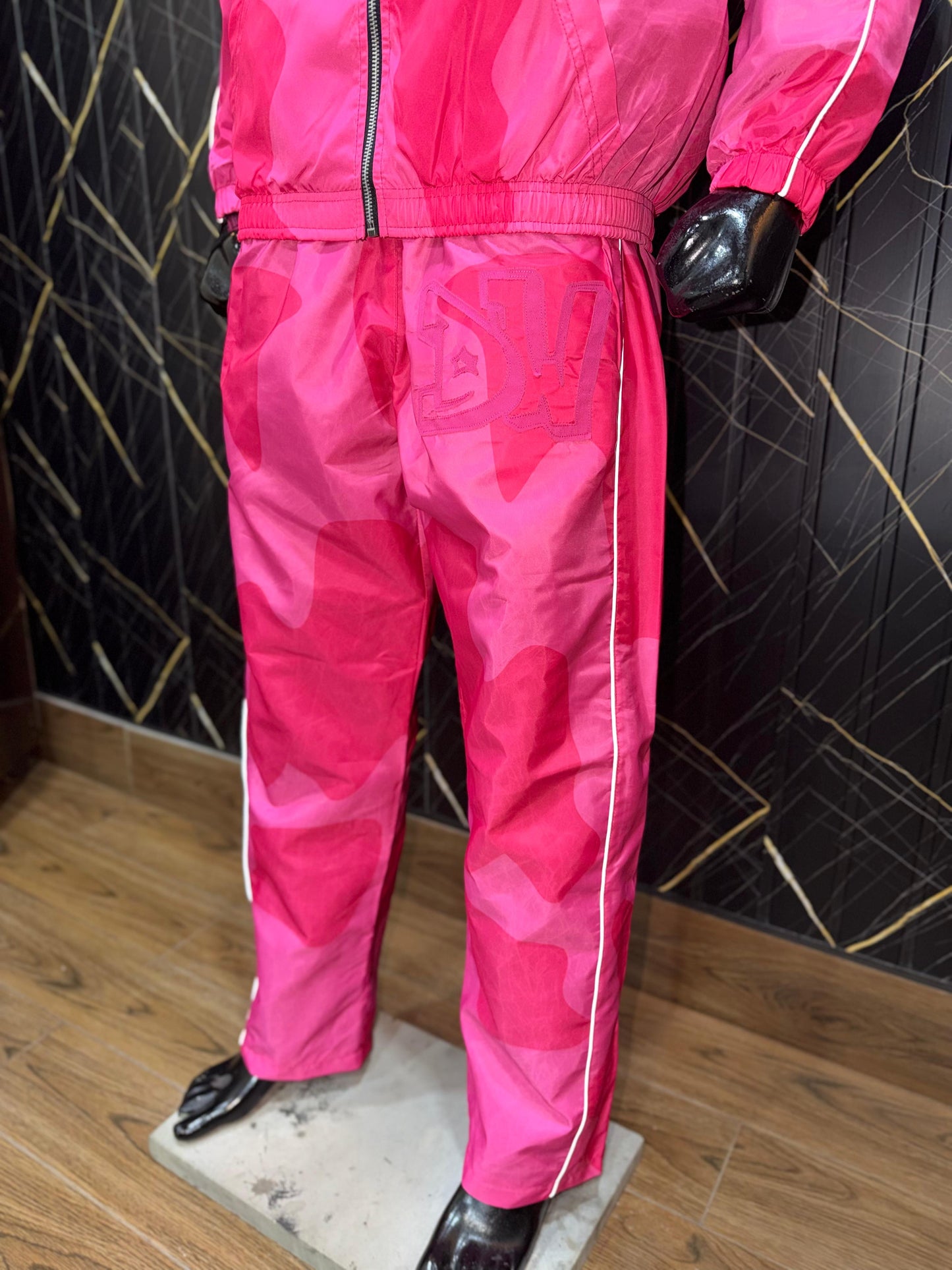 Raspberry Windbreaker Set