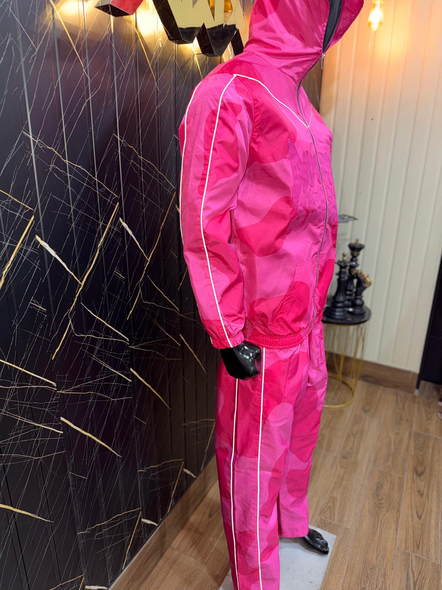 Raspberry Windbreaker Set